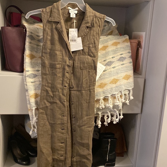 Nicole miller dress never worn says 8 but fits like a 6 - Picture 2 of 3